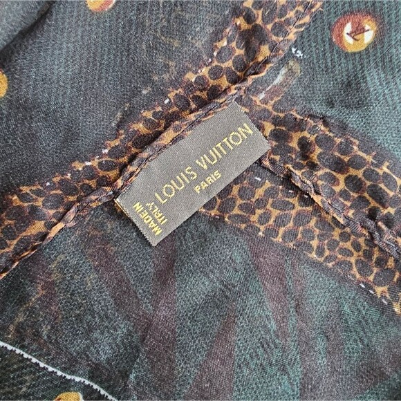 Louis Vuitton Silk Scarf - Picture 3 of 5